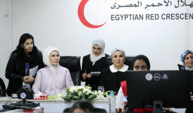 Emine Erdoğan, Mısır’da Sisi’nin eşi Amer ile görüştü