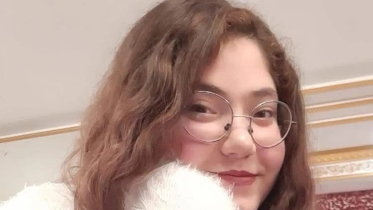 Denizli’de kontrolden çıkan araç ağaca çarptı: 2 ölü, 1 yaralı