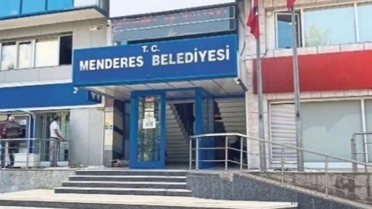 Menderes satışa doymuyor!