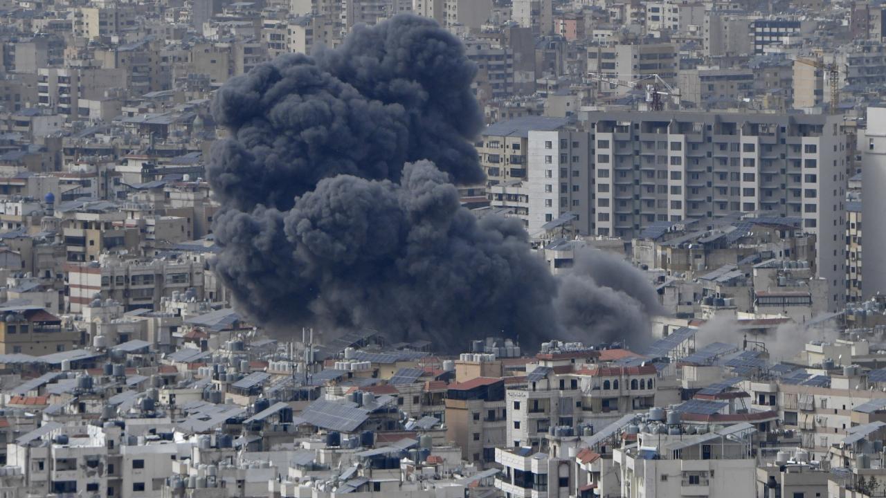 İşgalci İsrail, Lübnan’la ateşkesten sonra ilk defa Beyrut’u bombaladı